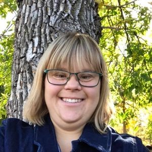 Meet your Posher, Suzanne